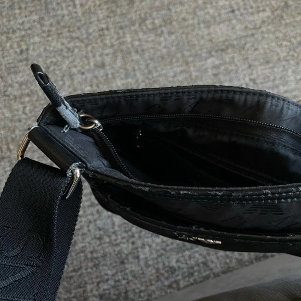 Armani Jeans Men's Black Logo Print Stash Messenger Bag